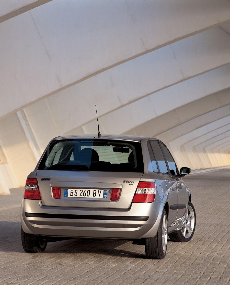 Fiat Stilo 2002 года  (фото 118 из 177)